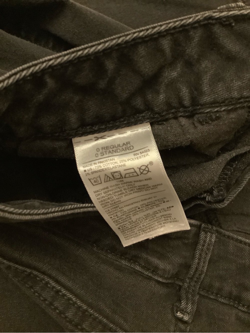 Old Navy Rockstar Low Rise Black Jeans 0 - Picture 8 of 9
